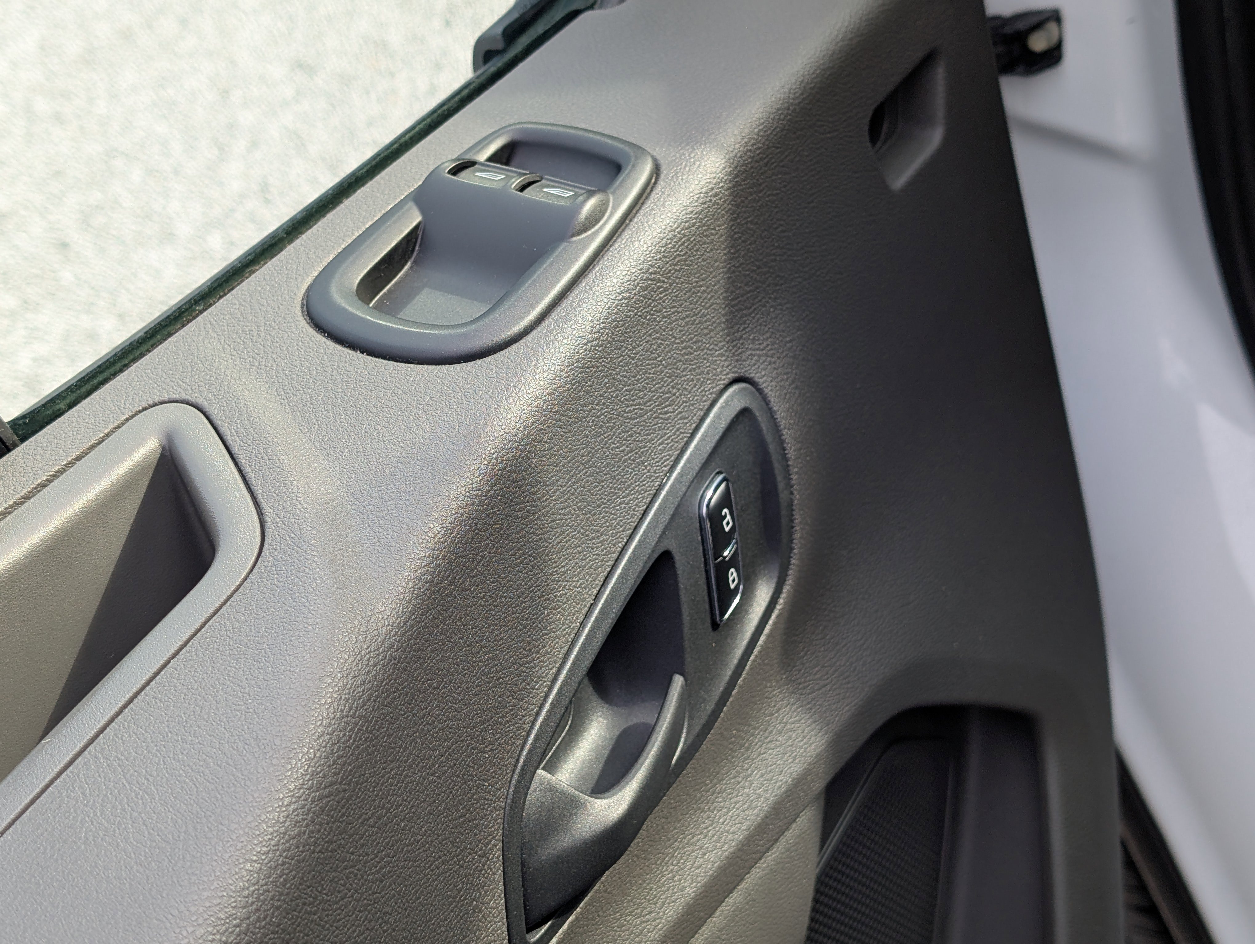 Certified 2023 Ford Transit 350 XLT image 17