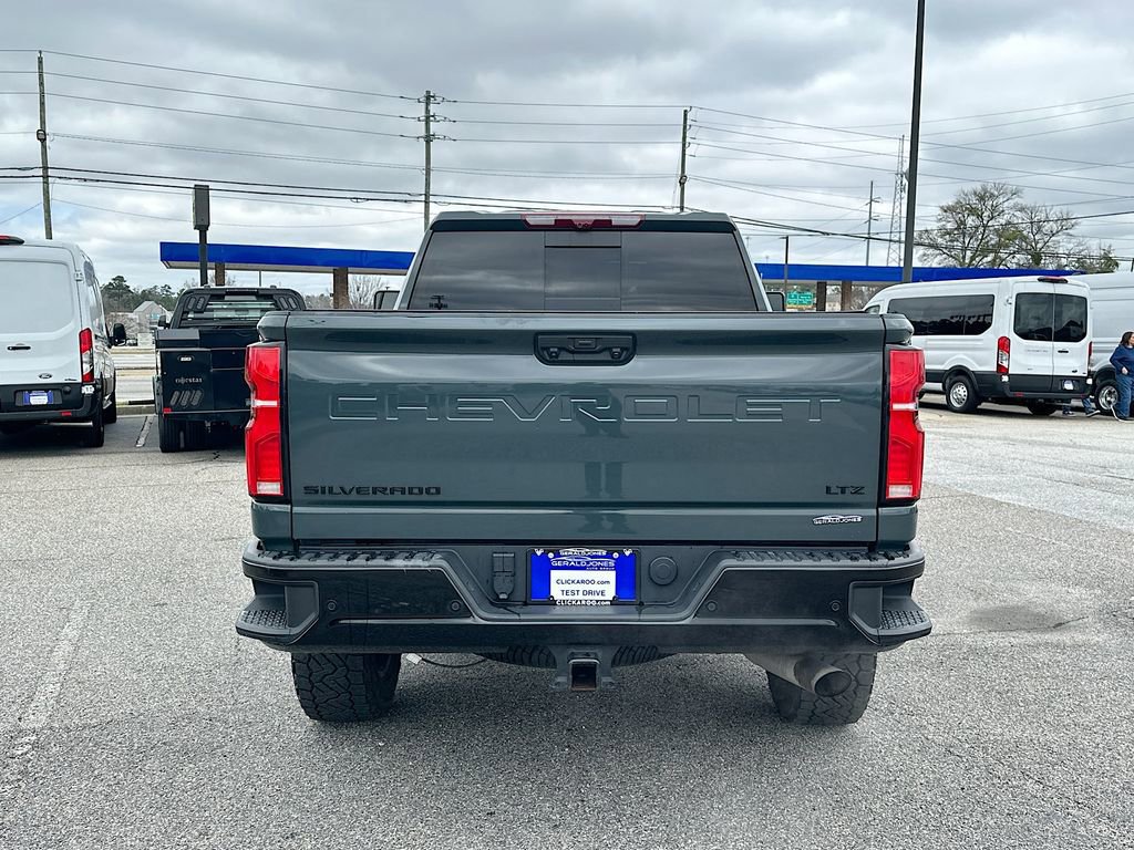 Used 2025 Chevrolet Silverado 2500 LTZ w/ Trail Boss Package image 3