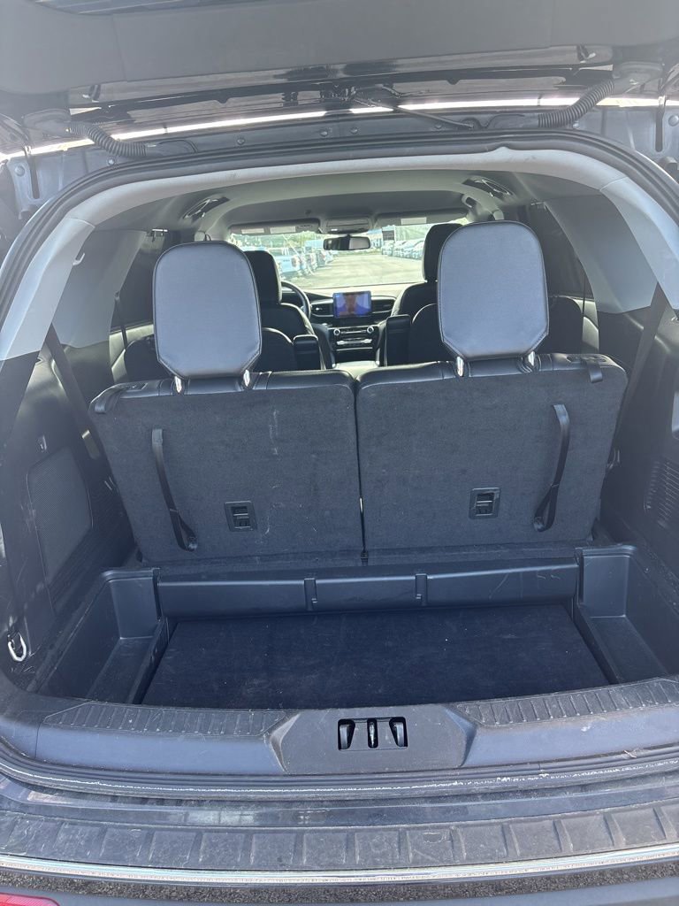 Certified 2024 Ford Explorer Limited image 11