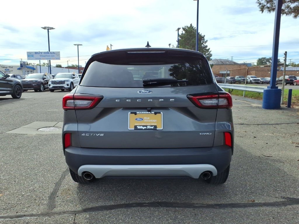 Certified 2023 Ford Escape Active AWD/4WD image 7