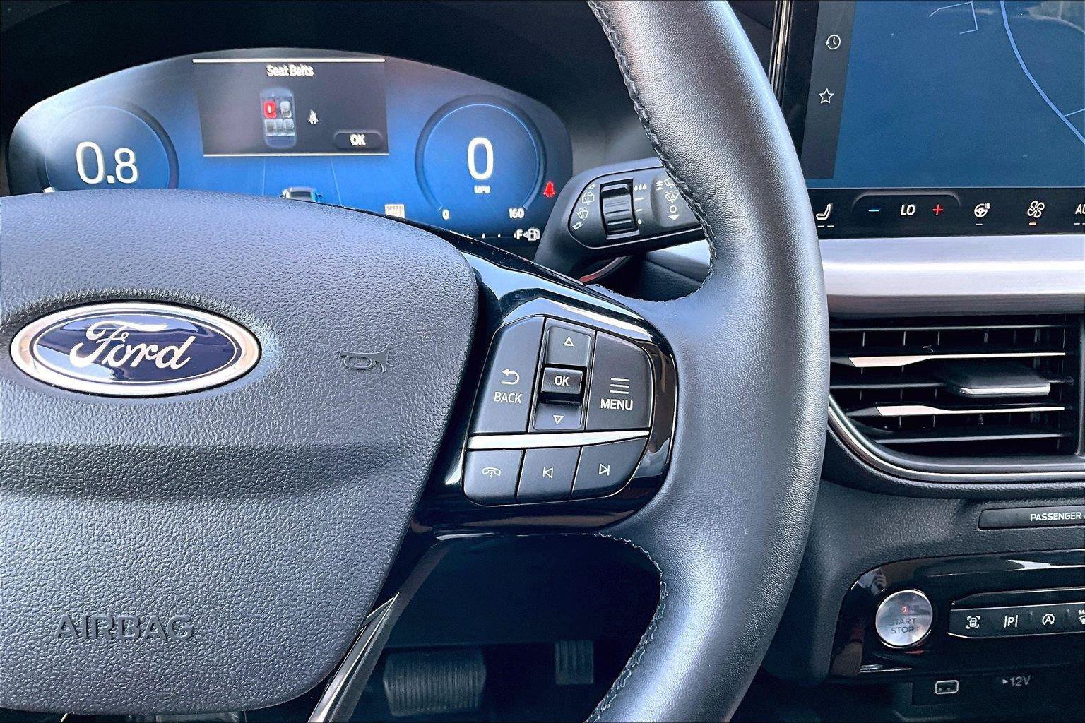 Certified 2024 Ford Escape Platinum AWD/4WD image 22