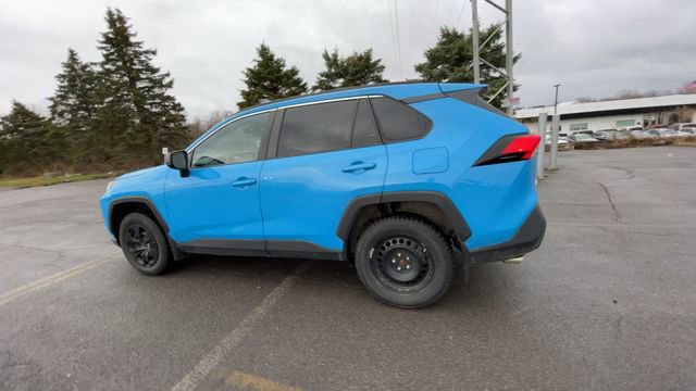Used 2021 Toyota RAV4 LE AWD/4WD image 7