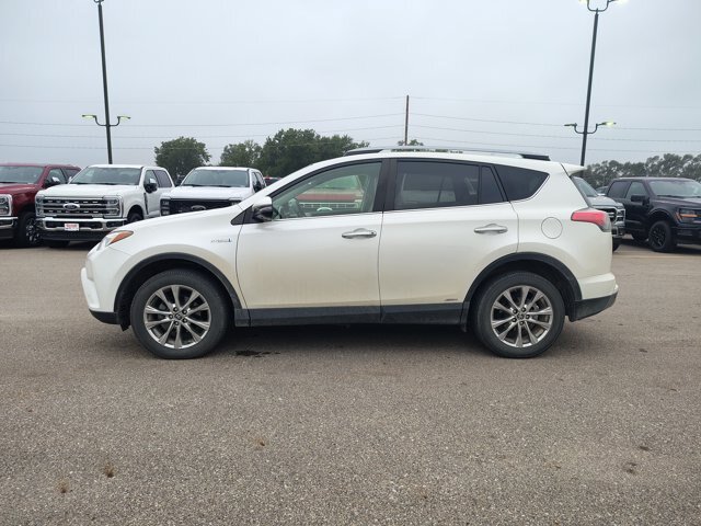 Used 2017 Toyota RAV4 Limited w/ Advanced Technology Package AWD/4WD image 4