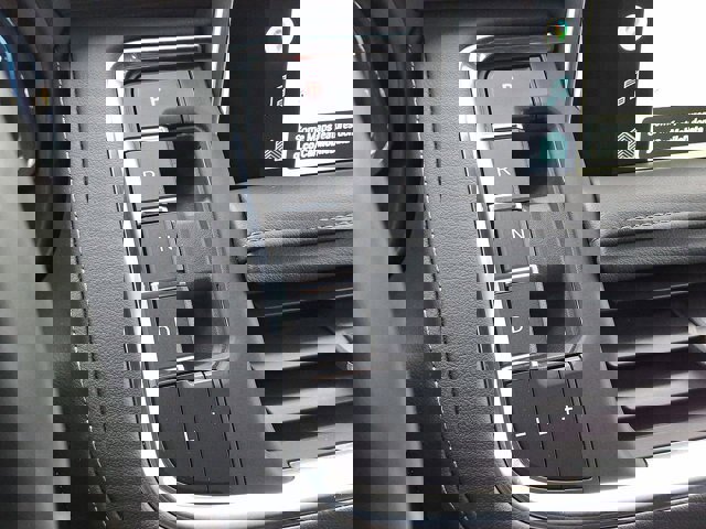 Used 2022 Chevrolet Suburban Z71 w/ Luxury Package image 8