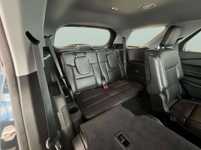 Certified 2018 Ford Explorer XLT w/ Equipment Group 202A AWD/4WD image 23