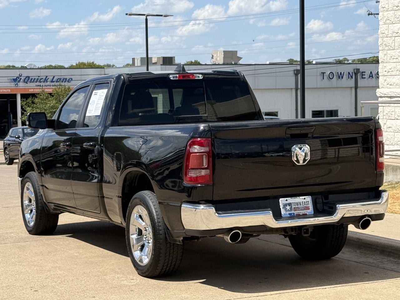 Used 2022 RAM 1500 Big Horn AWD/4WD image 5