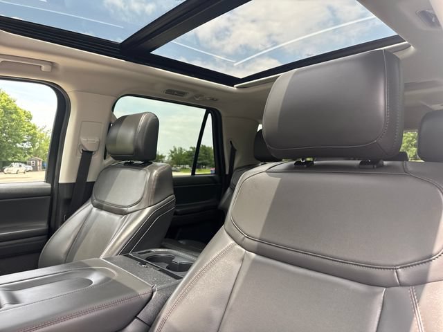 Certified 2025 Ford Expedition Max Active AWD/4WD image 18