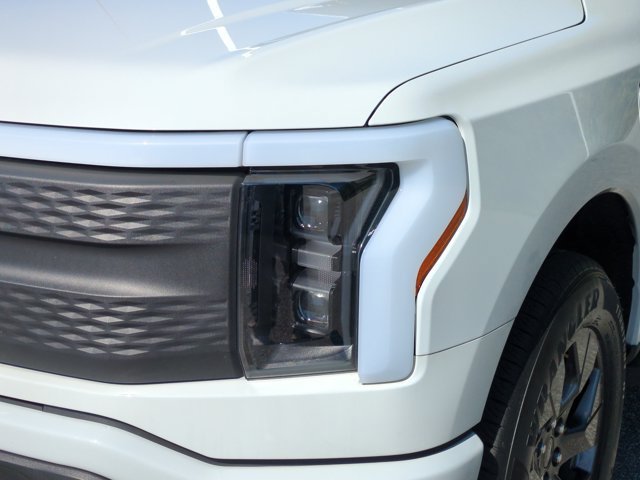 Certified 2024 Ford F150 Lightning Flash AWD/4WD image 10