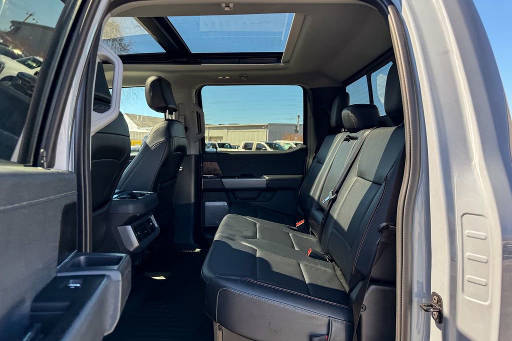 Certified 2024 Ford F250 Lariat w/ Black Appearance Package image 26