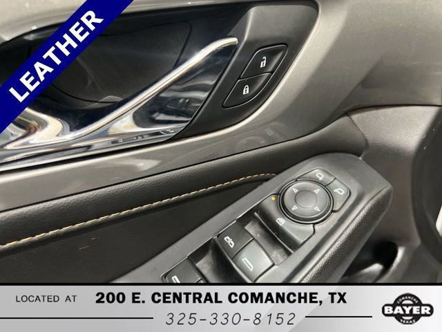 Used 2021 Chevrolet Traverse LT w/ LT Premium Package image 22