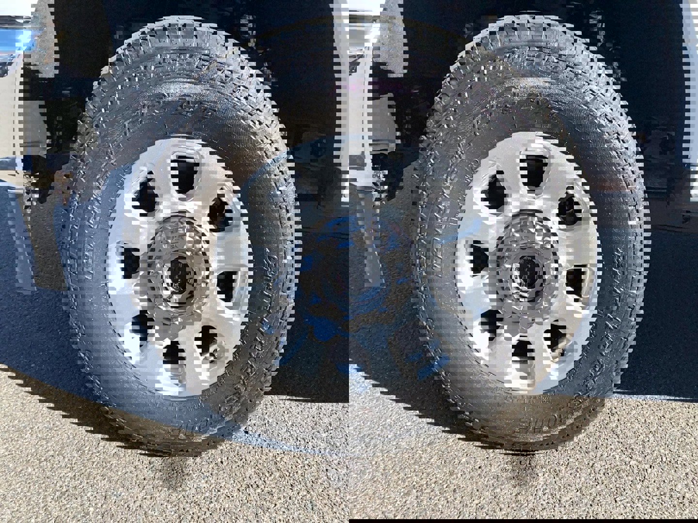 Certified 2023 Ford F250 XL w/ XL Chrome Package image 9