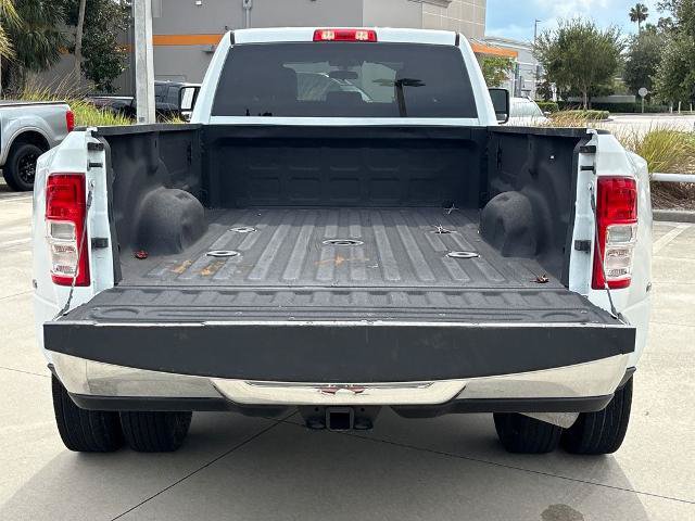 Used 2024 RAM 3500 Tradesman w/ Chrome Appearance Group AWD/4WD image 30
