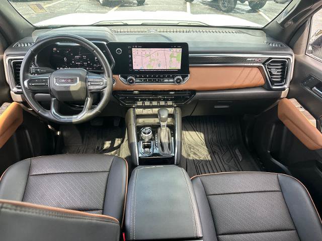 Used 2024 GMC Canyon AT4 w/ AT4 Premium Package AWD/4WD image 15