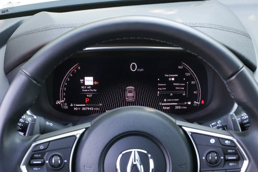 Used 2025 Acura MDX SH-AWD image 11