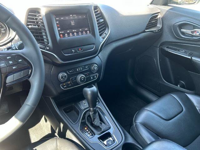 Used 2020 Jeep Cherokee Latitude Plus FWD image 23