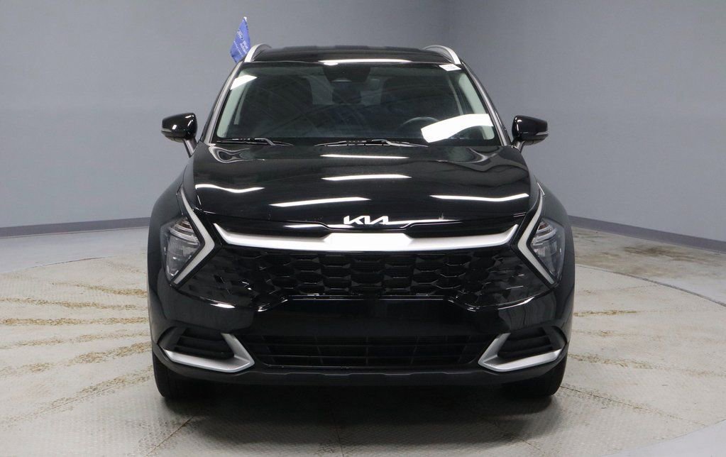 Used 2023 Kia Sportage EX image 8