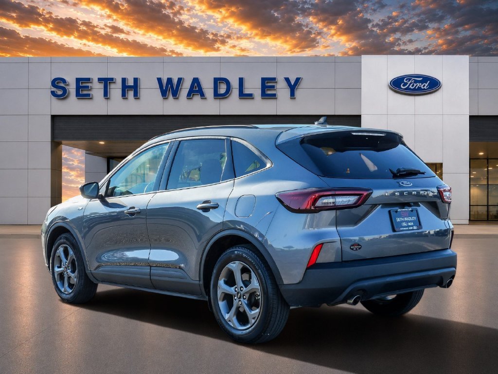 Certified 2025 Ford Escape ST-Line FWD image 5