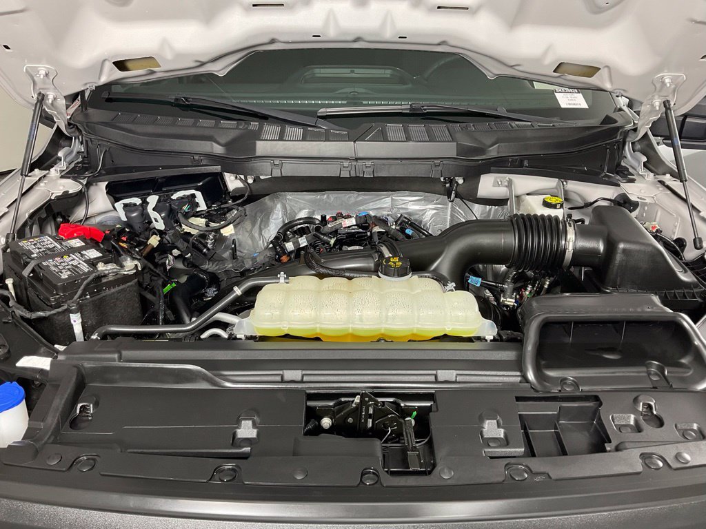 Certified 2025 Ford F150 STX w/ Equipment Group 201A FX4 AWD/4WD image 9