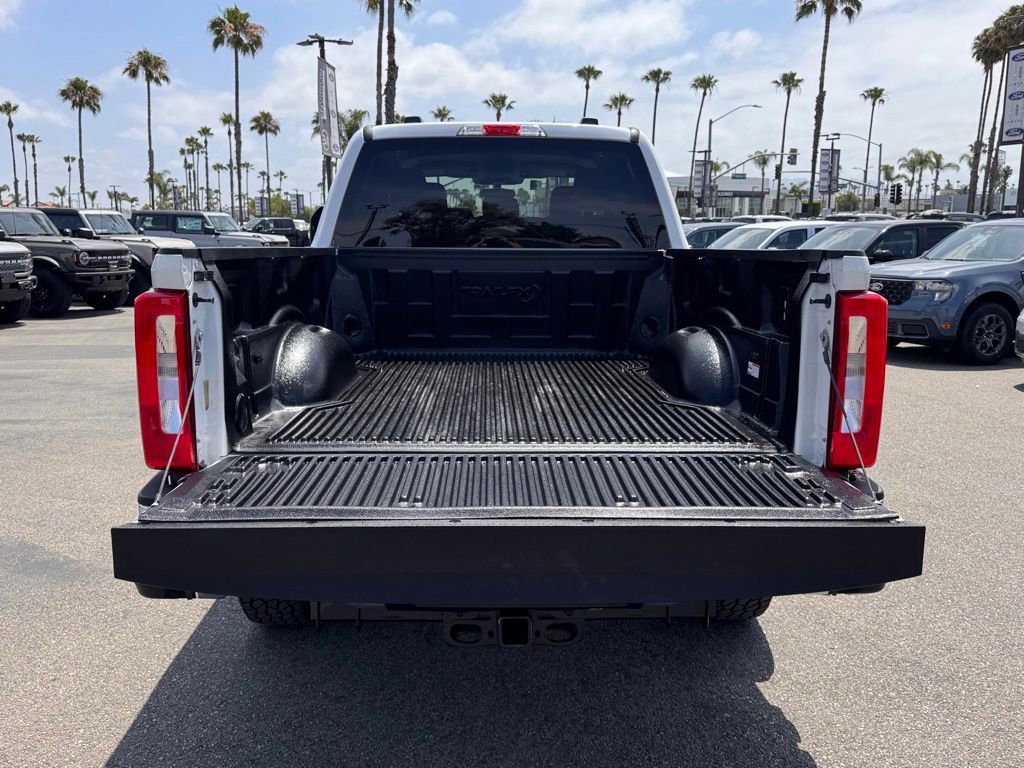 Certified 2025 Ford F250 XLT w/ FX4 Off-Road Package AWD/4WD image 13