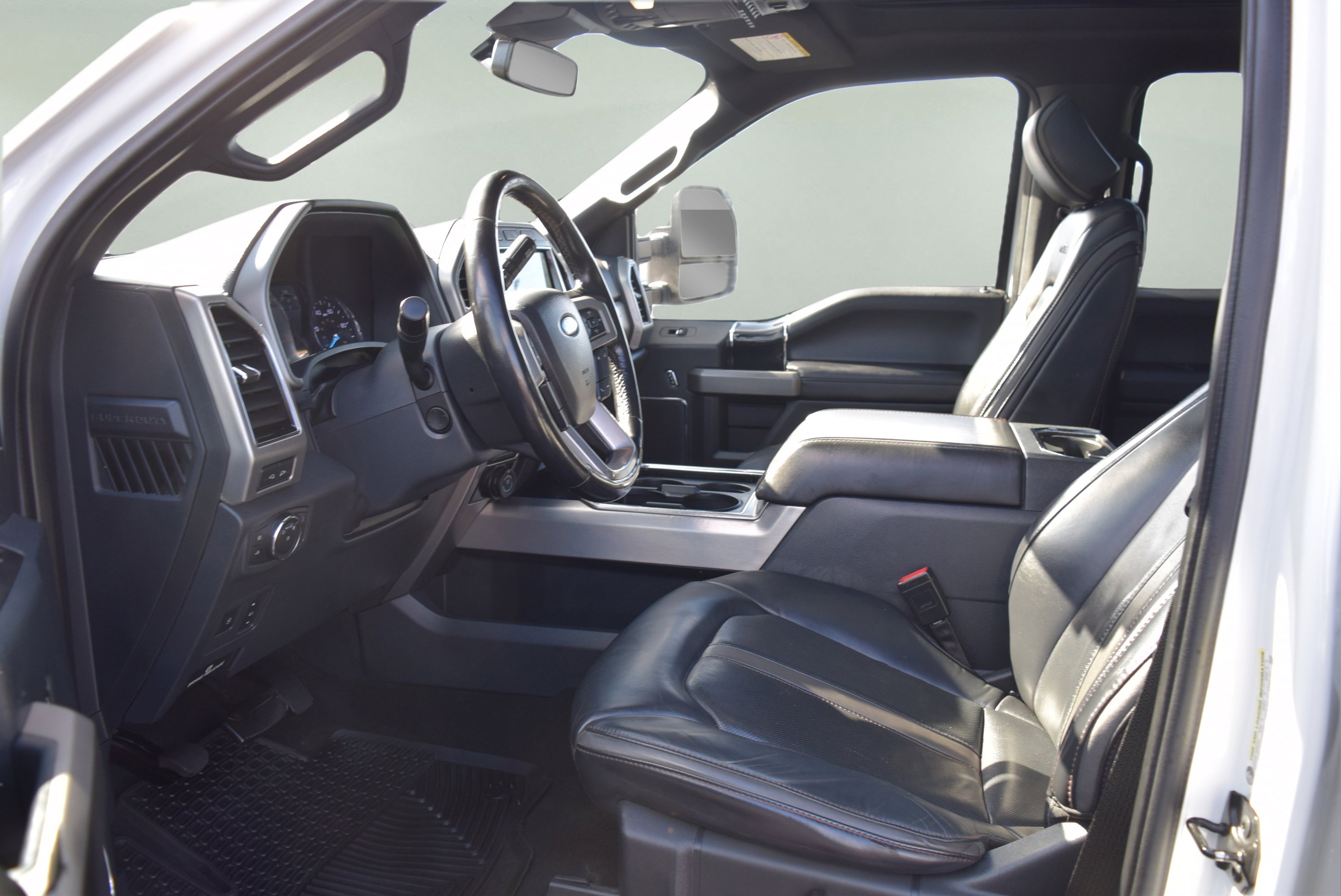 Certified 2022 Ford F350 Platinum w/ FX4 Off-Road Package AWD/4WD image 10