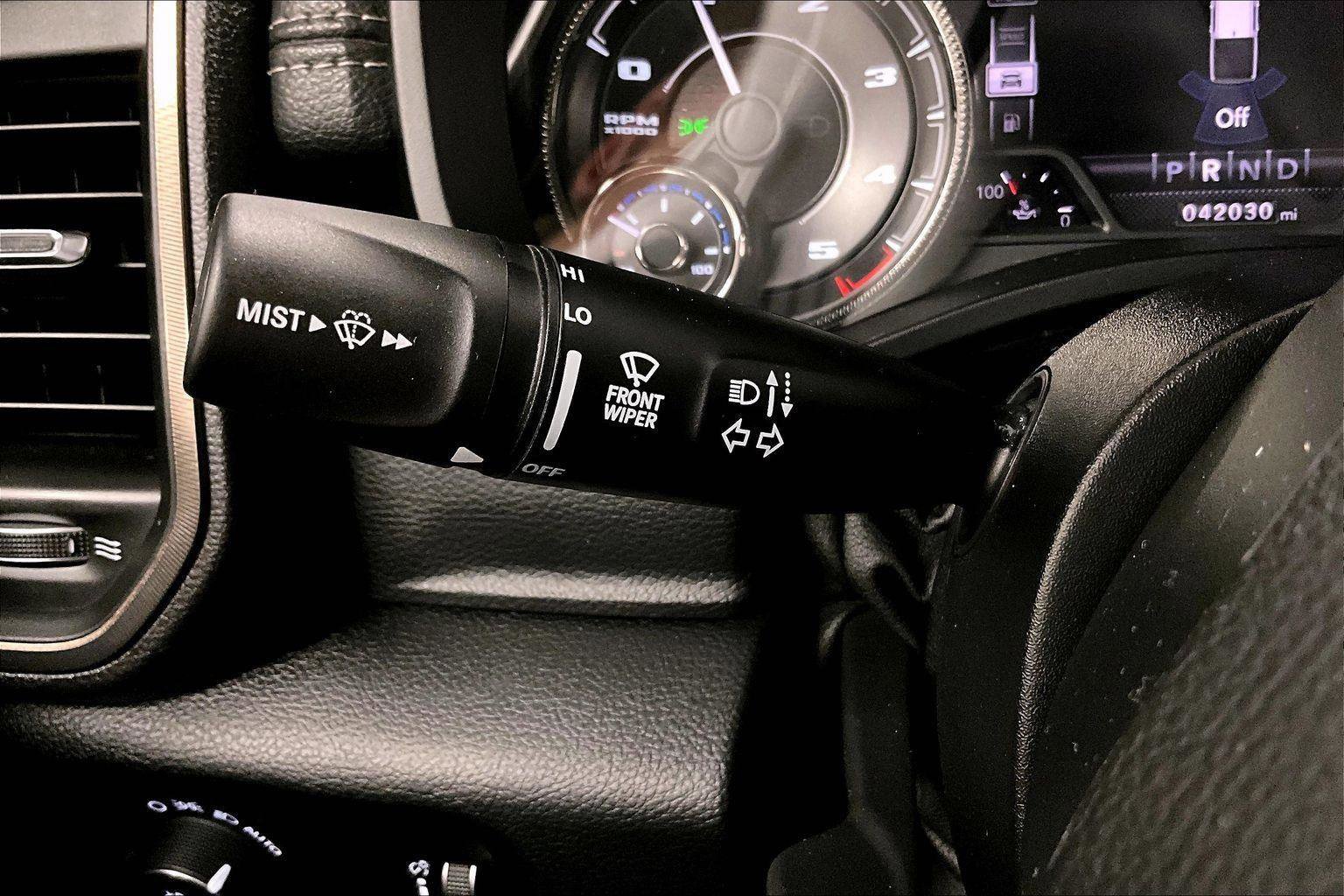 Used 2020 RAM 1500 Rebel image 30