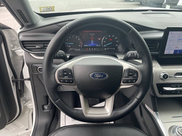 Certified 2023 Ford Explorer XLT w/ Equipment Group 202A AWD/4WD image 7