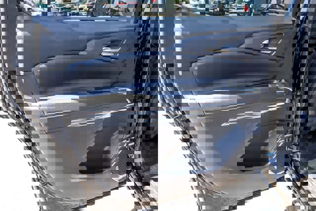 Used 2025 Chevrolet Traverse RS w/ LPO, Floor Liner Package image 22