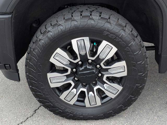 Used 2024 GMC Sierra 3500 Denali w/ Denali Reserve Package AWD/4WD image 14