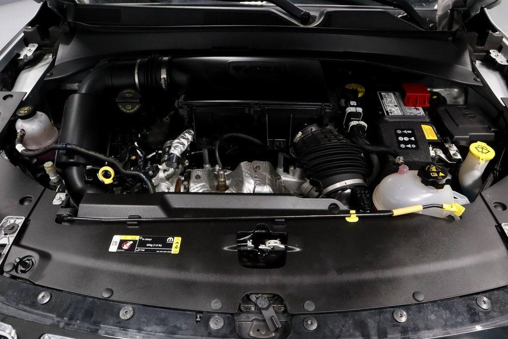 Used 2024 Jeep Compass Limited image 17