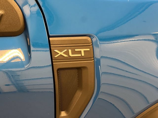 Certified 2025 Ford Maverick XLT w/ XLT Luxury Package AWD/4WD image 7