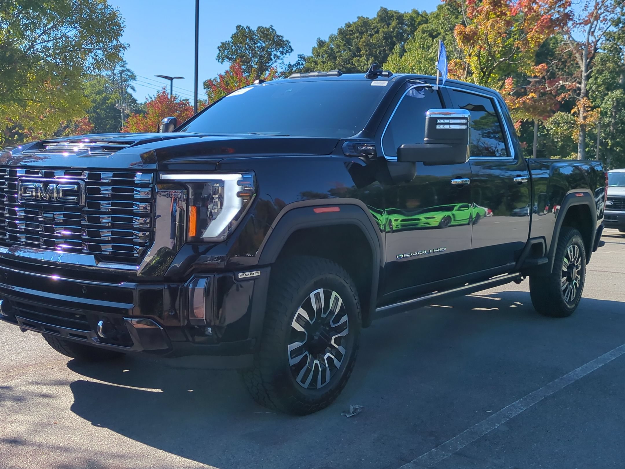 Used 2024 GMC Sierra 2500 Denali Ultimate AWD/4WD image 6