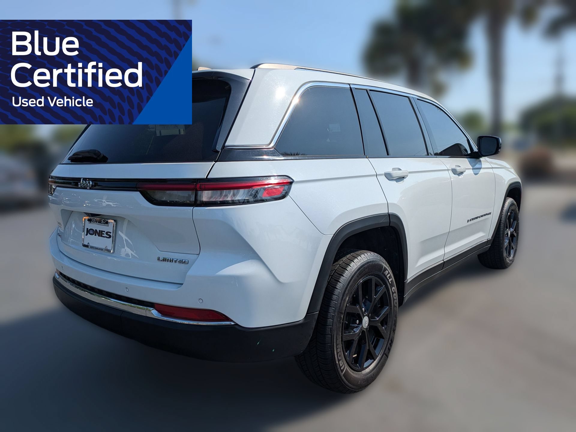 Used 2023 Jeep Grand Cherokee Limited AWD/4WD image 5