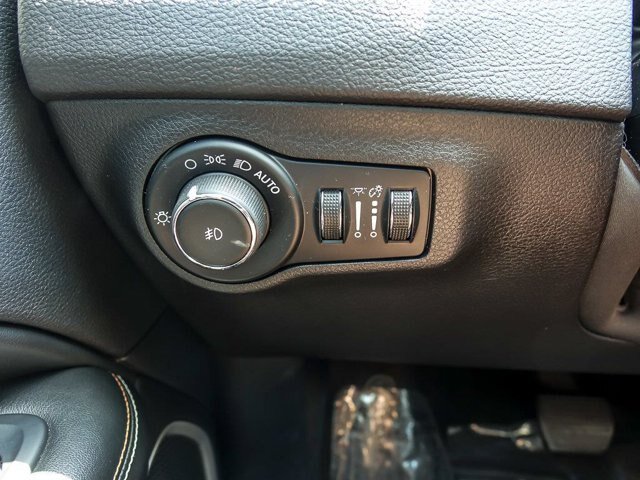 Used 2021 Jeep Compass Latitude AWD/4WD image 25