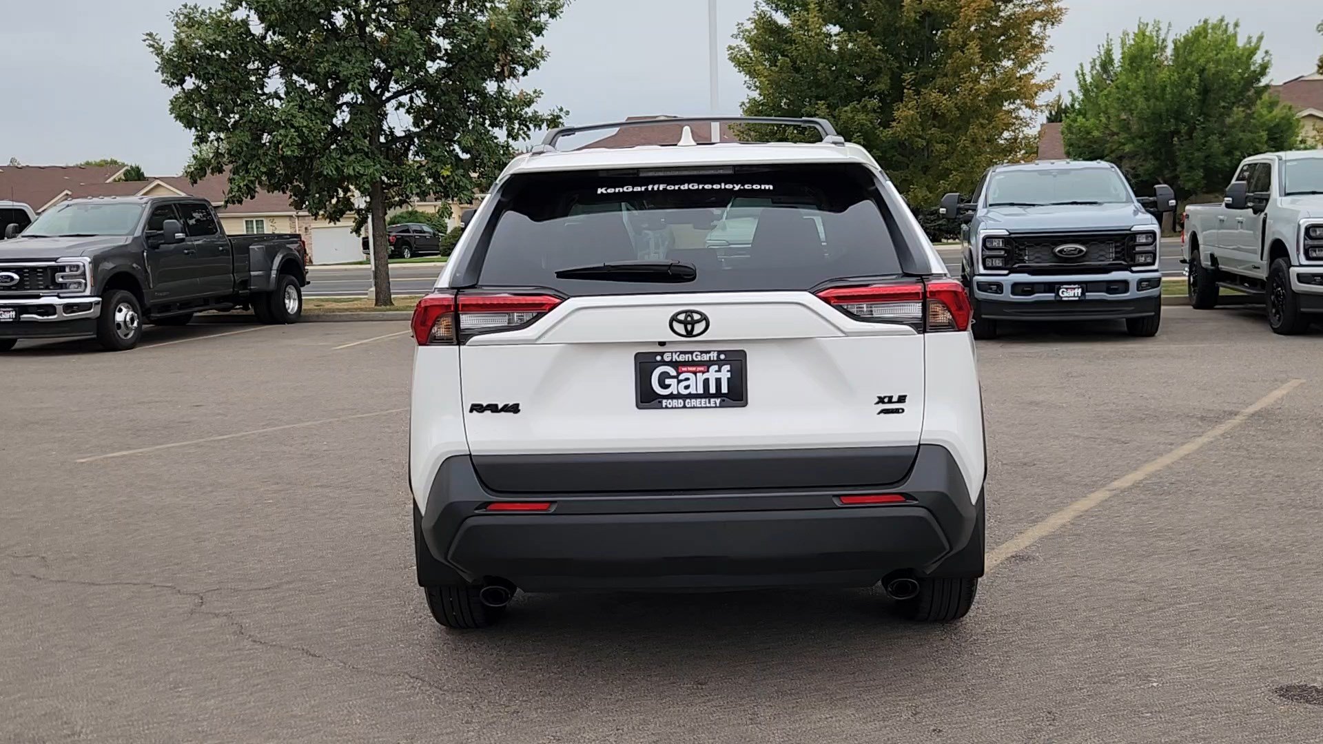 Used 2025 Toyota RAV4 XLE w/ Convenience Package AWD/4WD image 18