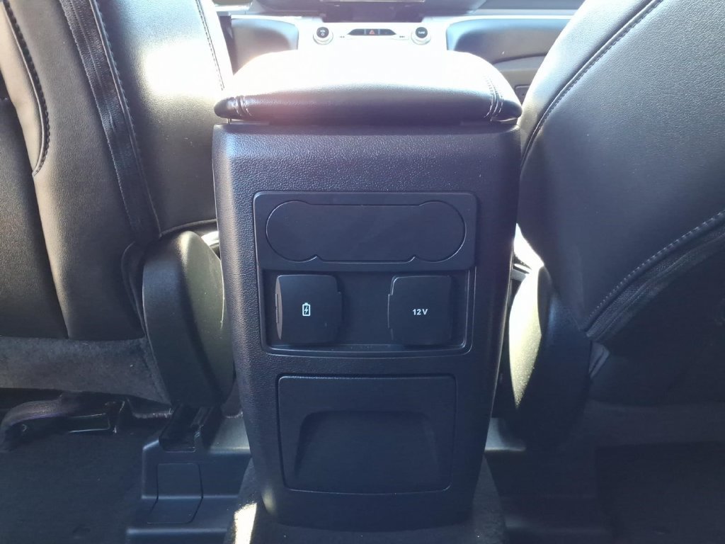 Certified 2023 Ford Explorer XLT w/ Equipment Group 202A RWD image 17