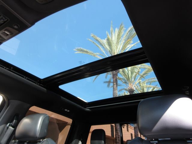 Certified 2017 Ford F150 Raptor w/ Equipment Group 802A Luxury image 26