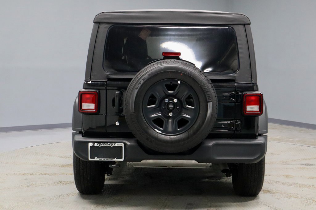 Used 2023 Jeep Wrangler Sport image 5