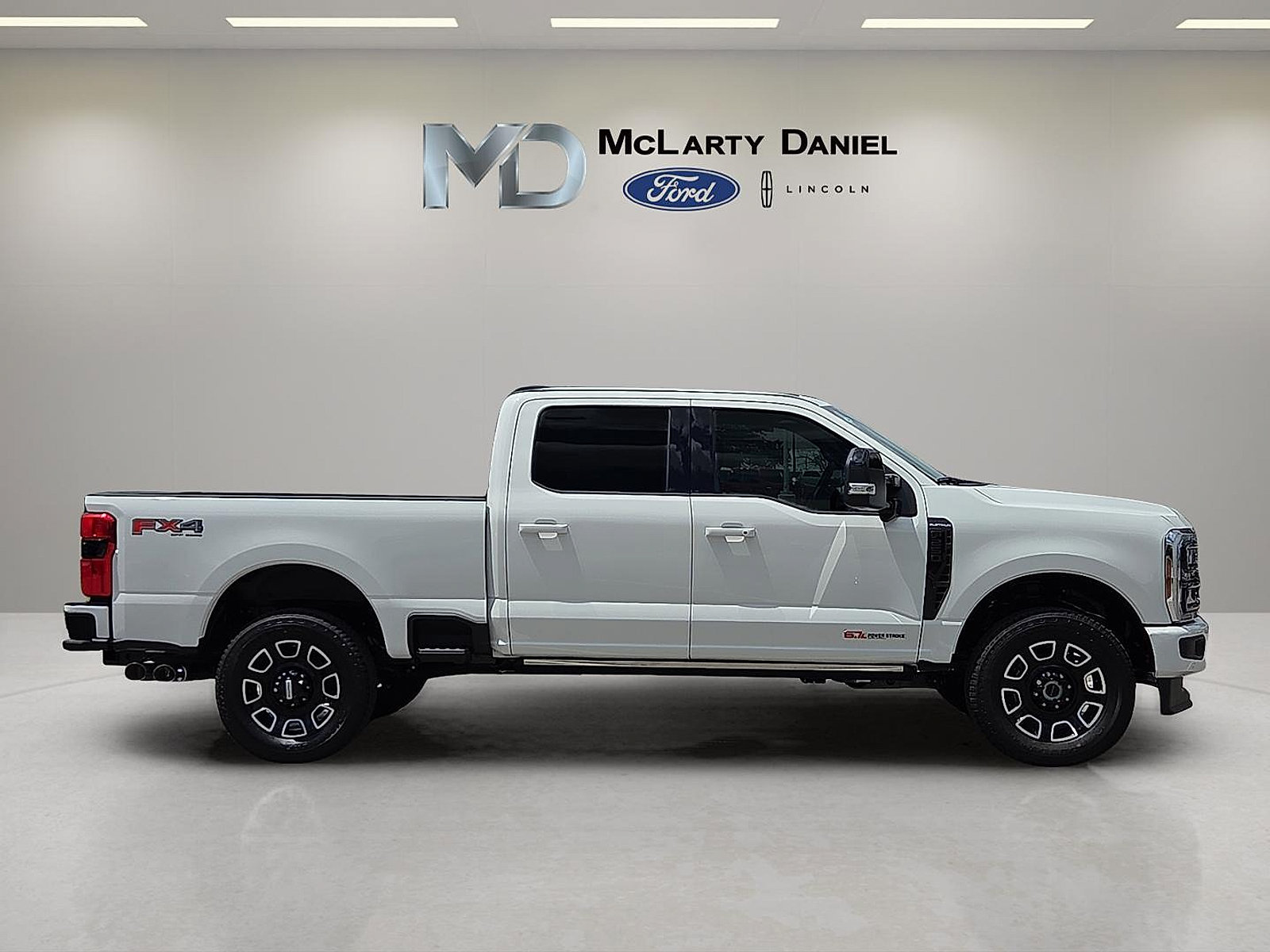 Certified 2025 Ford F250 Platinum AWD/4WD image 6