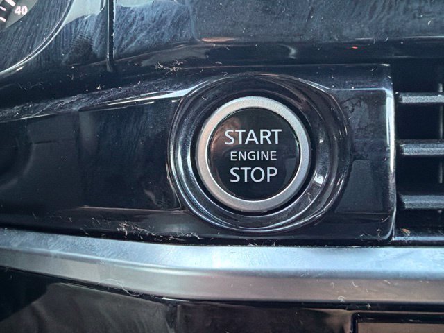 Used 2022 Nissan Pathfinder SL AWD/4WD image 33