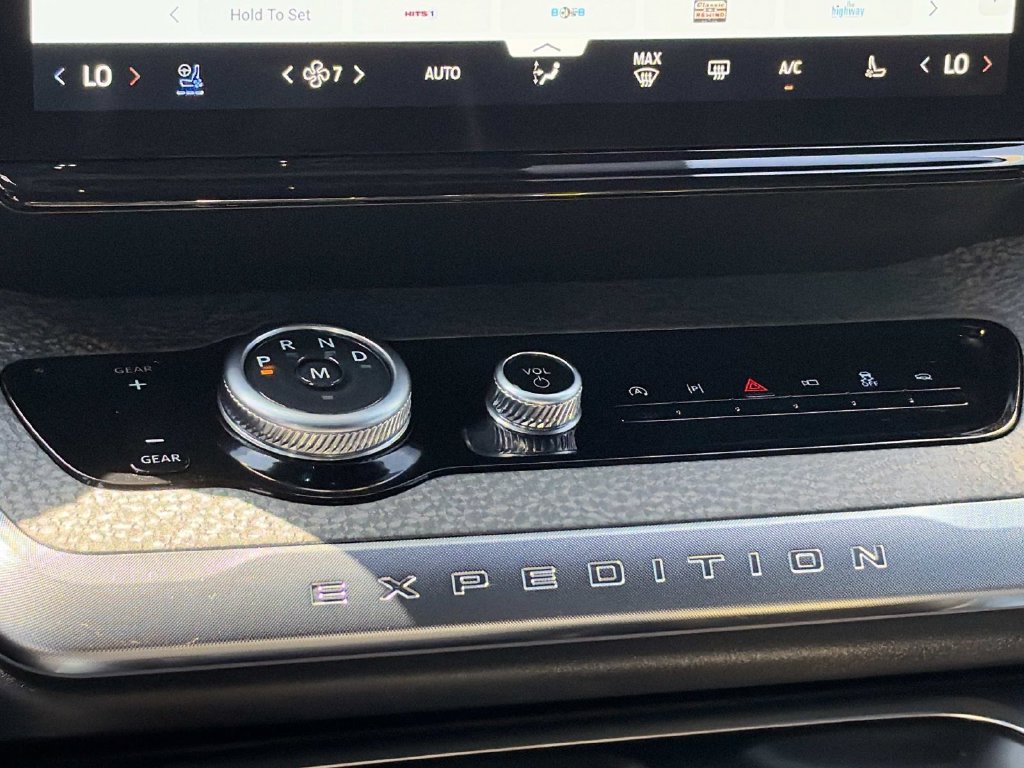 Certified 2025 Ford Expedition Tremor AWD/4WD image 16