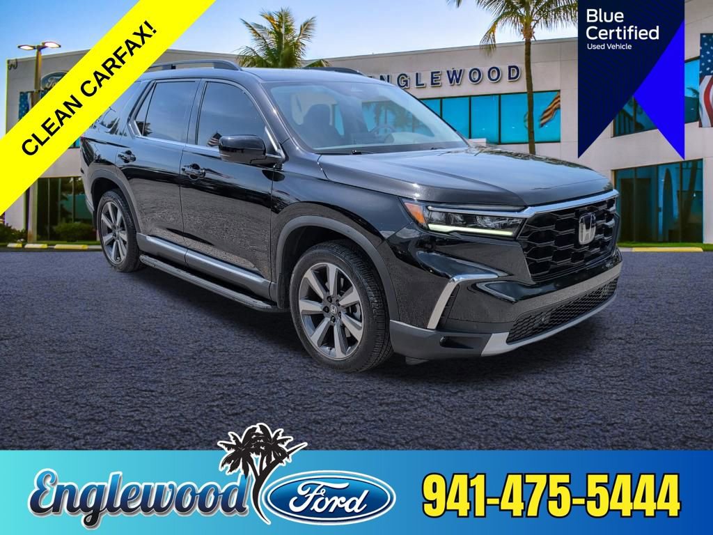 Used 2024 Honda Pilot Touring image 1
