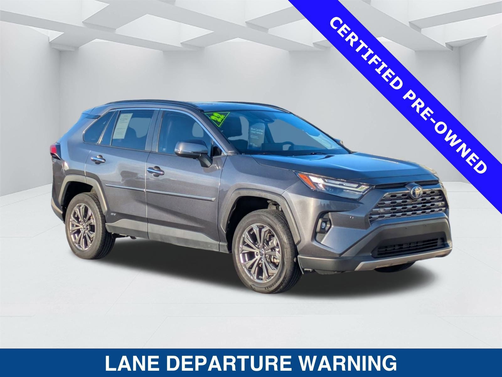 Used 2022 Toyota RAV4 Limited image 8
