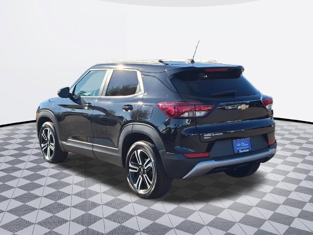 Used 2023 Chevrolet TrailBlazer LT w/ Convenience Package AWD/4WD image 4