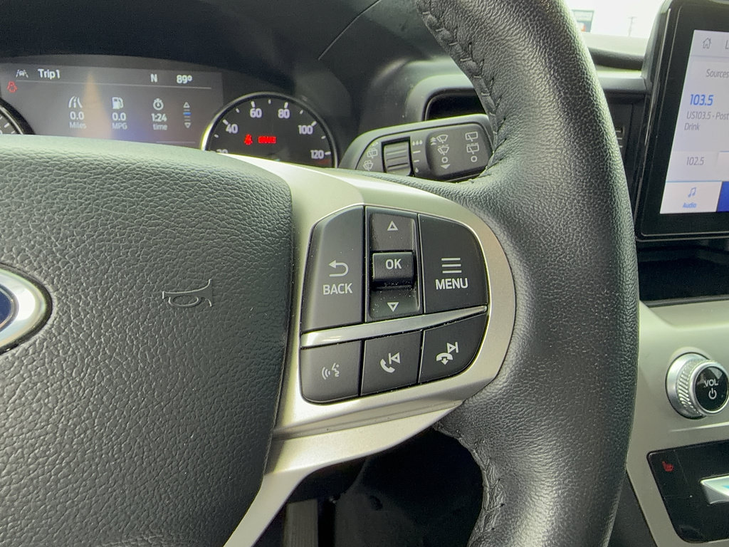 Certified 2022 Ford Explorer XLT RWD image 25