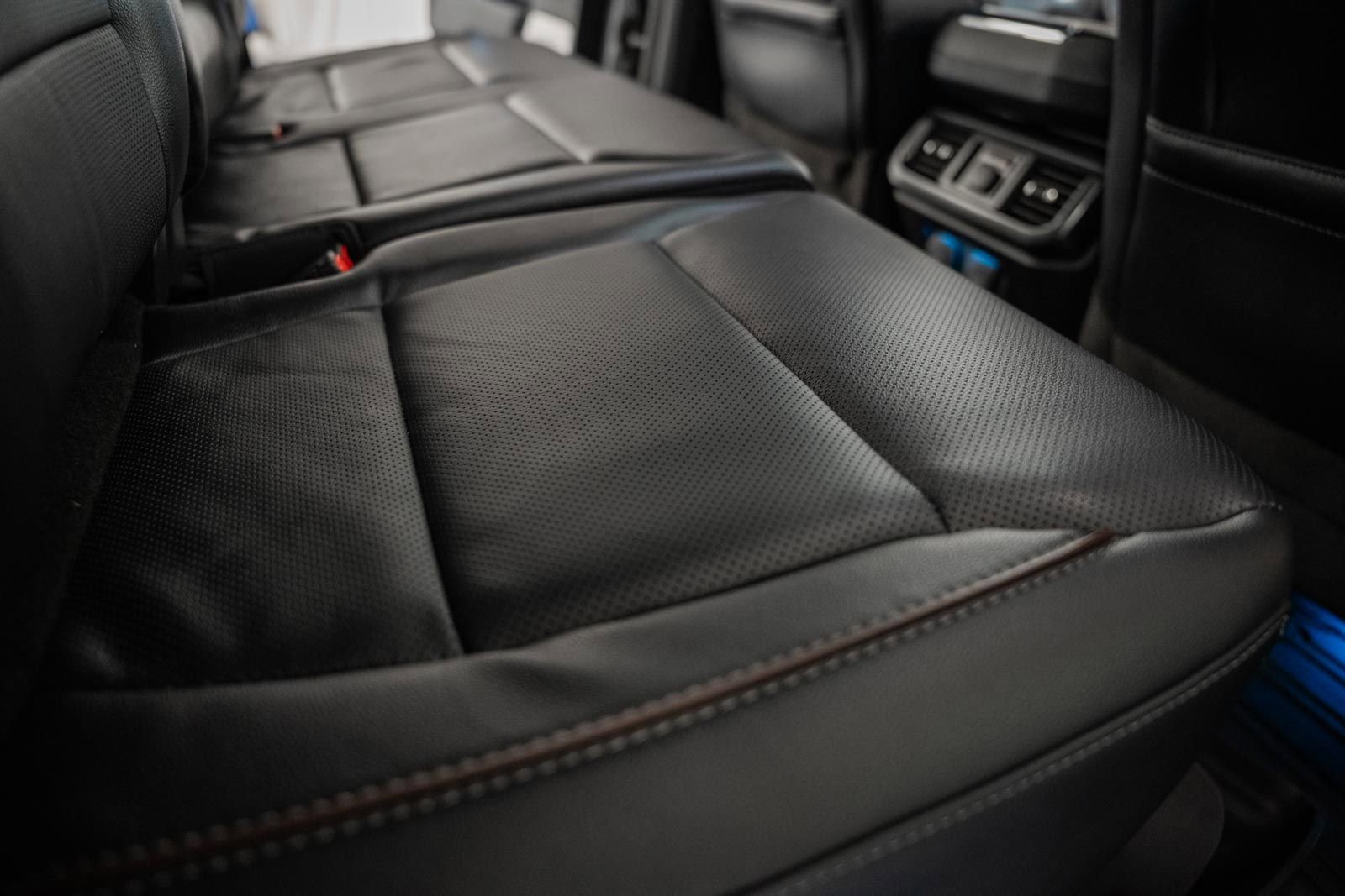 Certified 2023 Ford F150 Lariat w/ Equipment Group 502A High image 37