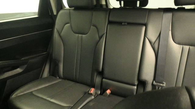 Used 2022 Kia Sorento S w/ Panoramic Sunroof Package FWD image 21