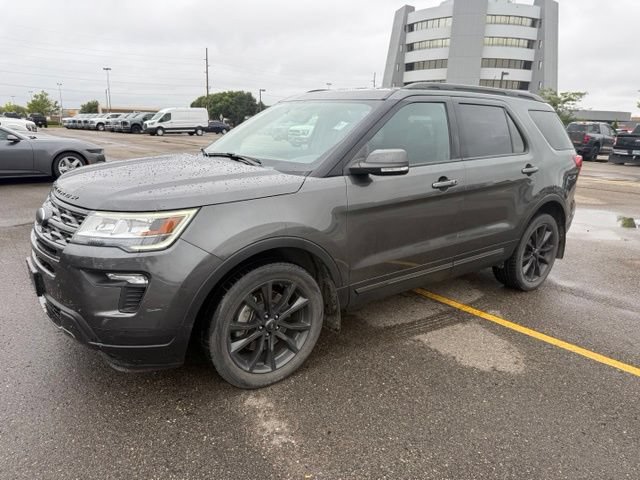 Certified 2018 Ford Explorer XLT w/ Equipment Group 202A AWD/4WD image 6