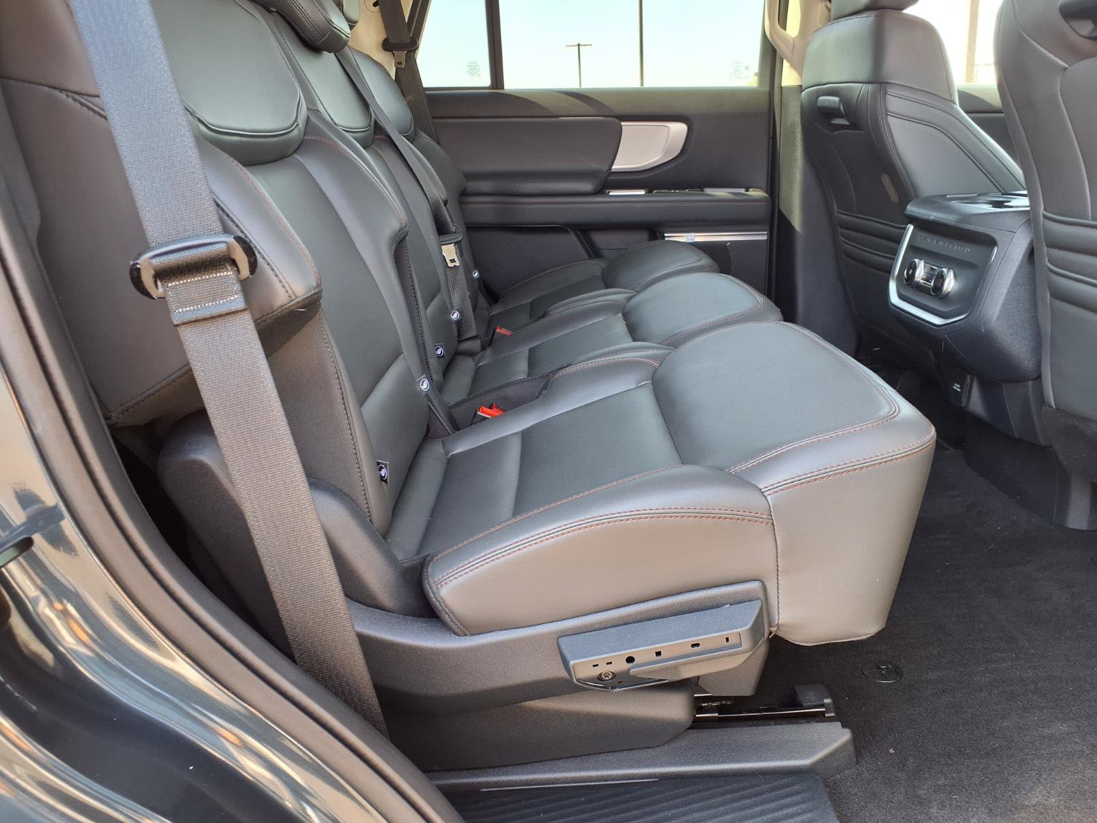 Certified 2025 Ford Expedition Active AWD/4WD image 14