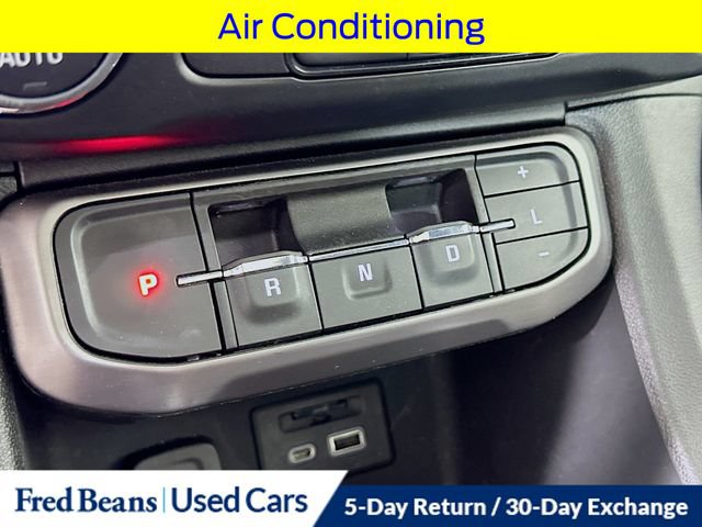 Used 2023 GMC Acadia AT4 w/ Preferred Package AWD/4WD image 22