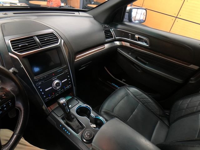 Certified 2017 Ford Explorer Platinum image 19